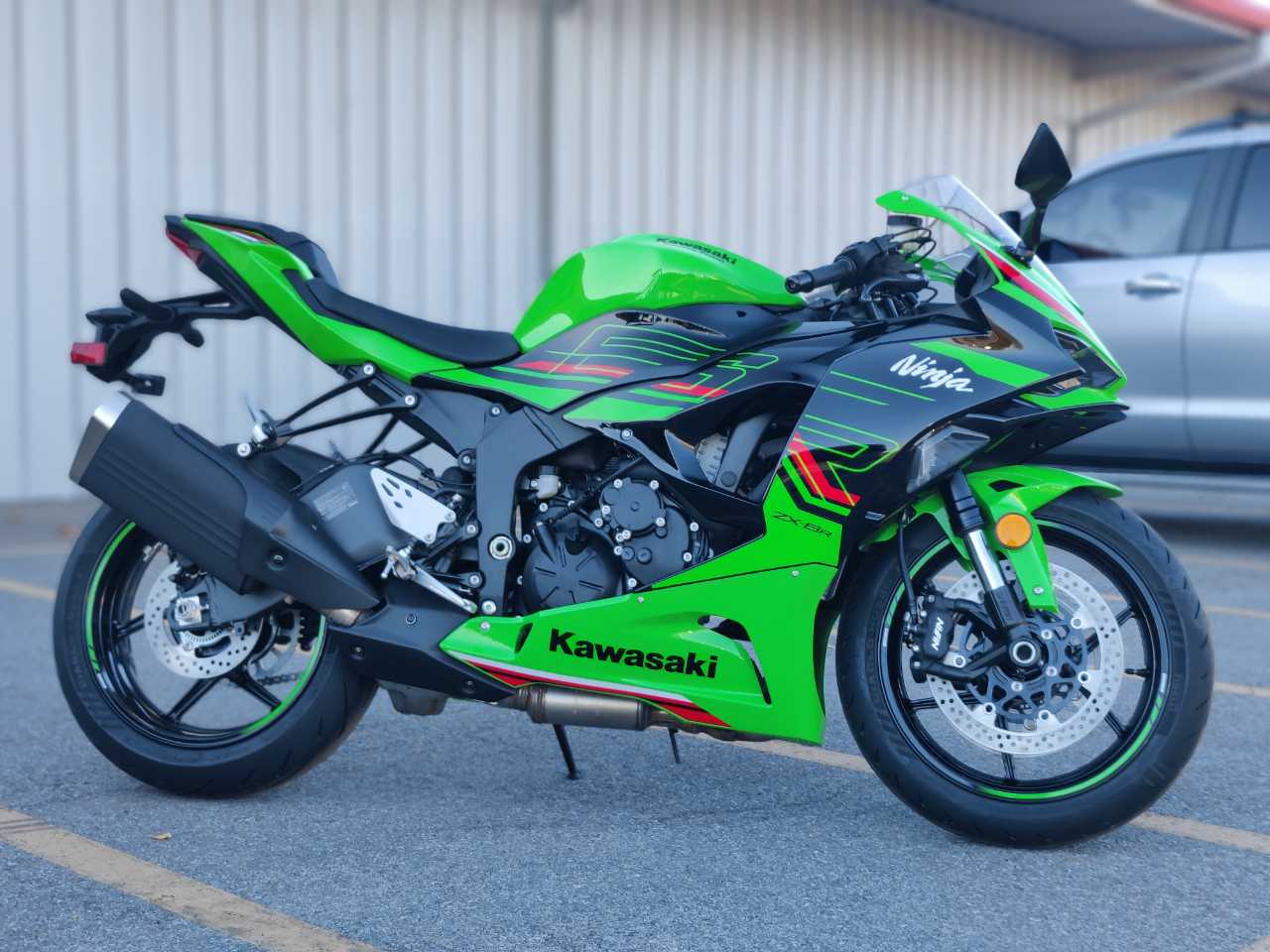 2025 KAWASAKI NINJA ZX 6R KRT EDITION NON-ABS LIME GREEN / EBONY